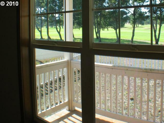 Property Photo: 1529 N Cottage OR 97138
