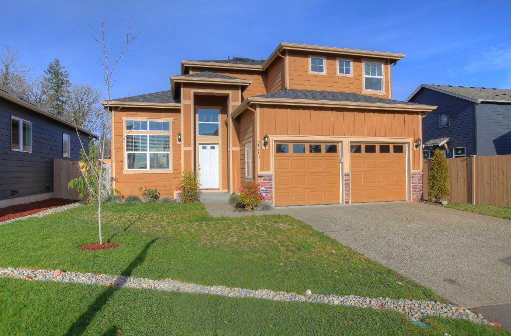 Property Photo:  27432  212th Place SE  WA 98038 