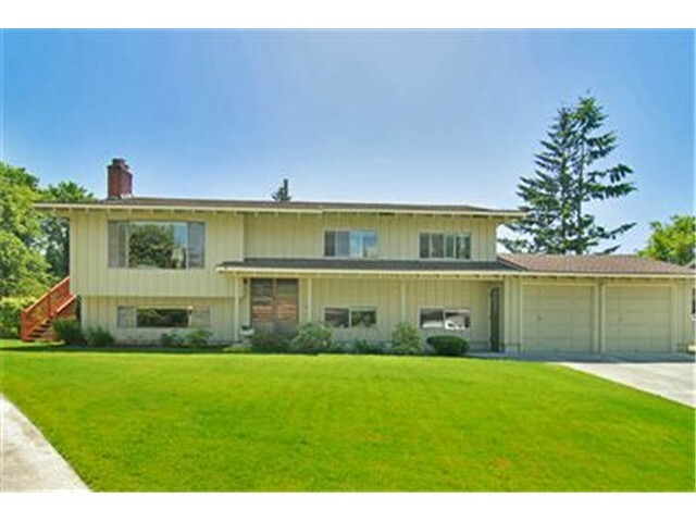 Property Photo: 10851 NE 19th Place WA 98004