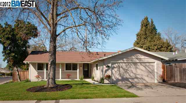 Property Photo:  3331 Benton Street  CA 94519 