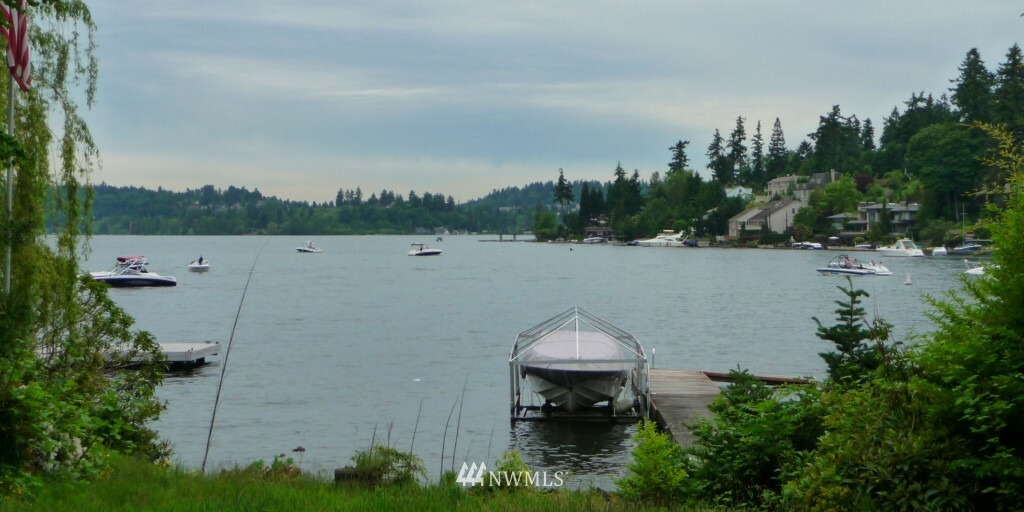 Property Photo:  9103 Lake Washington Boulevard NE  WA 98004 