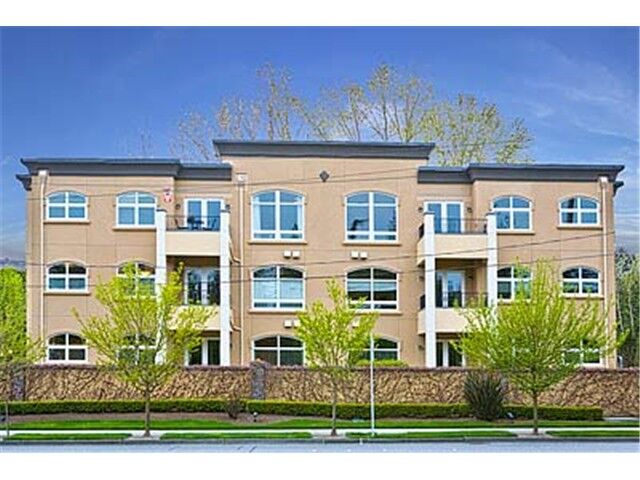 Property Photo:  10398 NE 17th Street 202  WA 98004 