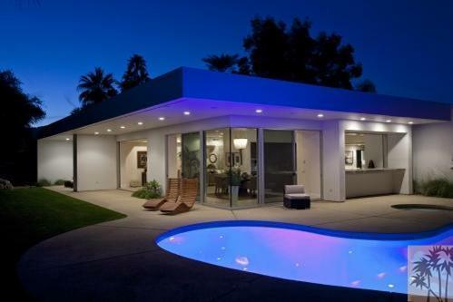 Property Photo: 76075 Fairway Drive CA 92210