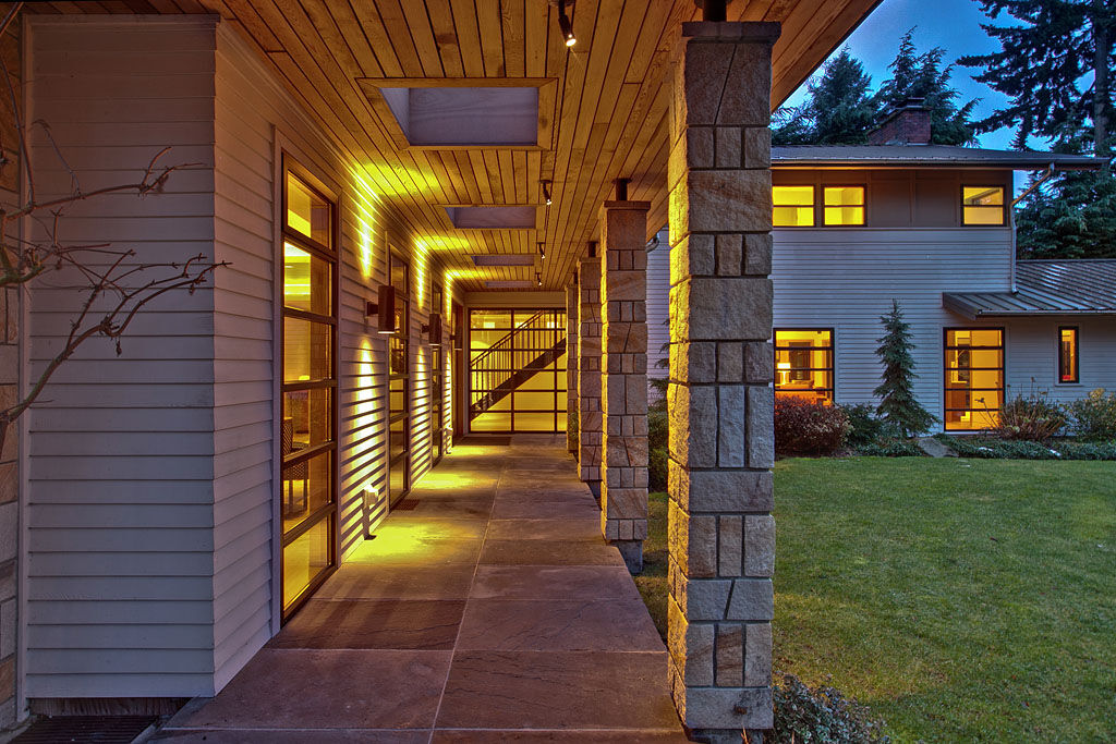 Property Photo:  8460 SE 83rd St  WA 98040 