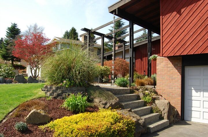 Property Photo: 15806 NE 53rd Street WA 98052