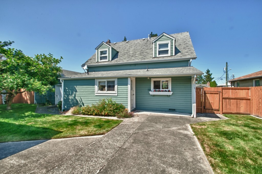 Property Photo: 4610 N 16th St WA 98406