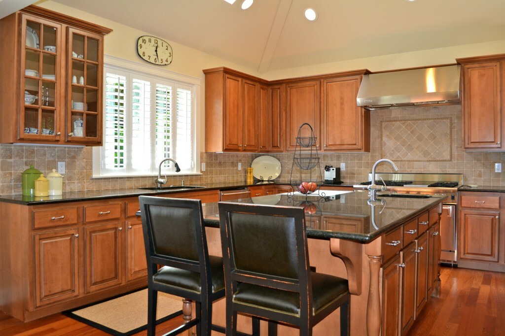 Property Photo: 9845 NE 20th St WA 98004
