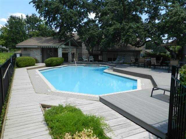 Property Photo:  2201 Lakeway Boulevard 31  TX 78734 
