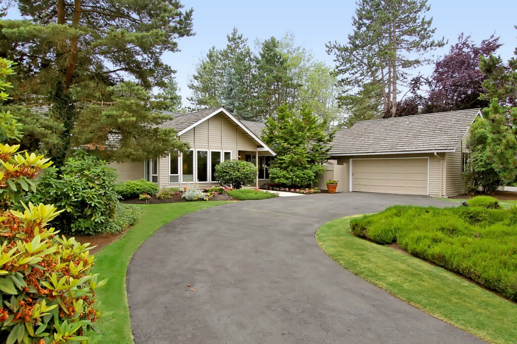 Property Photo: 8501 NE 13th St WA 98004