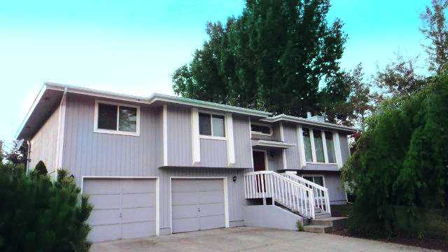 Property Photo: 10407 N Arrowhead Dr WA 99208