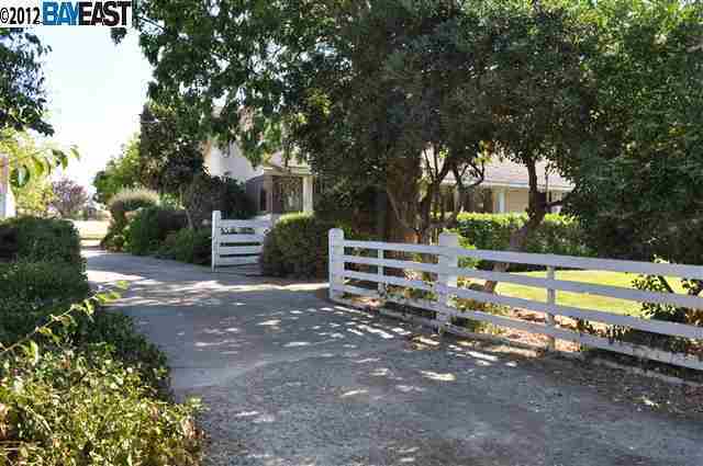 Property Photo:  5267 East Ave  CA 94550-9624 