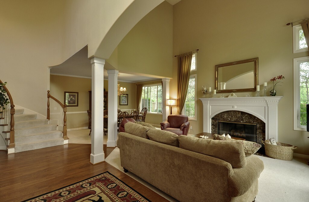 Property Photo: 1014 274th Wy SE WA 98075