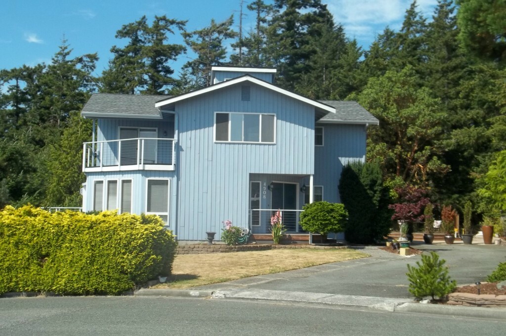 Property Photo:  4908 Paisley Place  WA 98221 