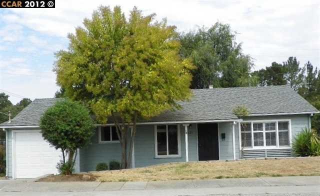 Property Photo:  521 Palm Ave  CA 94553 