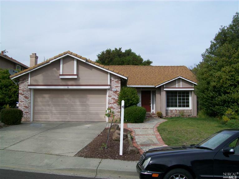 Property Photo: 3316 Colonial Court CA 94534