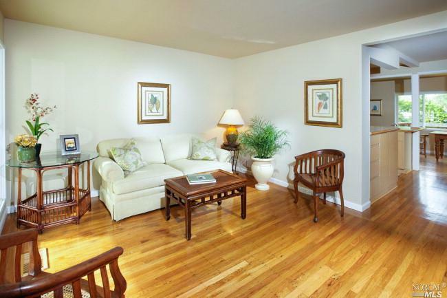 Property Photo: 318 William Avenue CA 94939