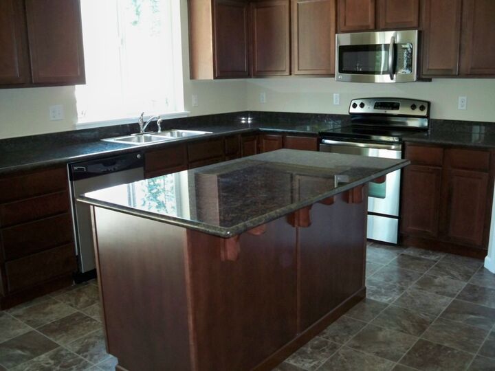 Property Photo:  115 Crimson Ct SE  WA 98576 