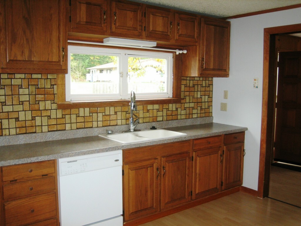 Property Photo:  929 Pearl St  WA 98310 