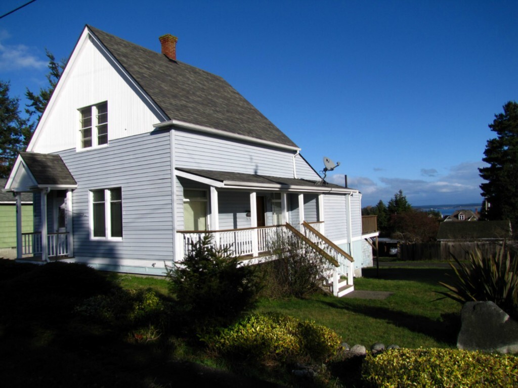 Property Photo: 734 Fillmore WA 98368
