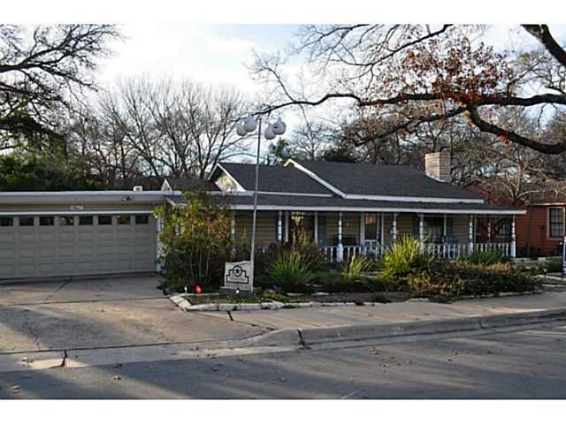 Property Photo: 22 Margranita Crescent TX 78703