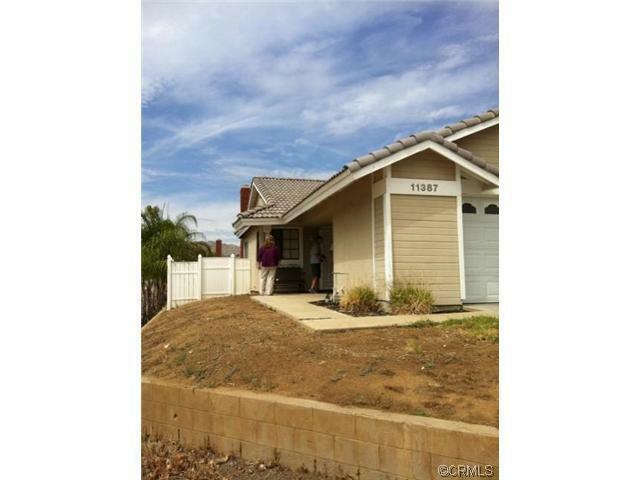 Property Photo:  11387 Weinhart Court  CA 92557 