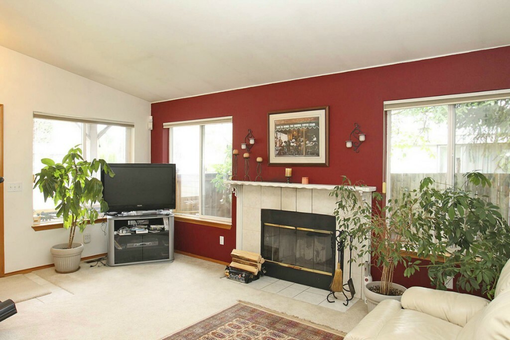 Property Photo:  10267 26th Ave SW  WA 98146 