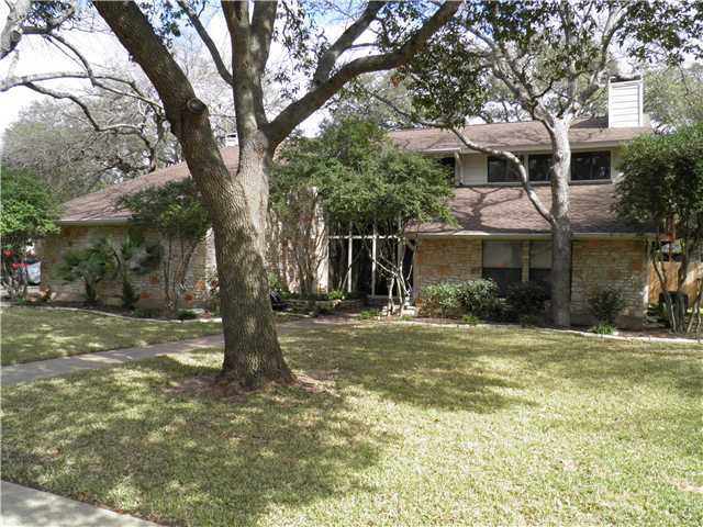 Property Photo:  10903 Plumewood Drive  TX 78750 