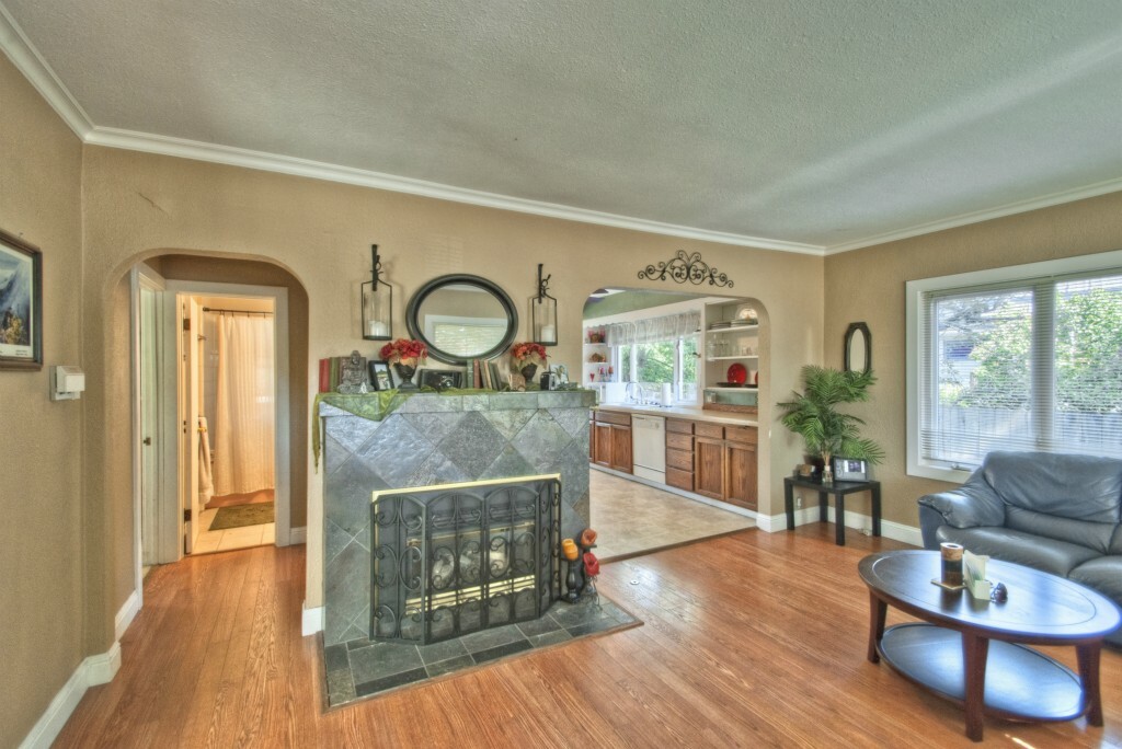 Property Photo: 4107 N 10th St WA 98406