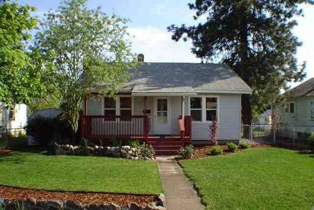 Property Photo: 1307 W Kiernan Ave WA 99205
