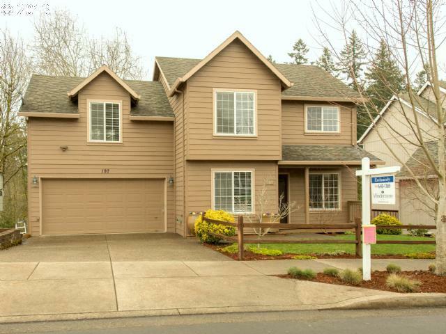 Property Photo: 197 NE 49th Ave OR 97124
