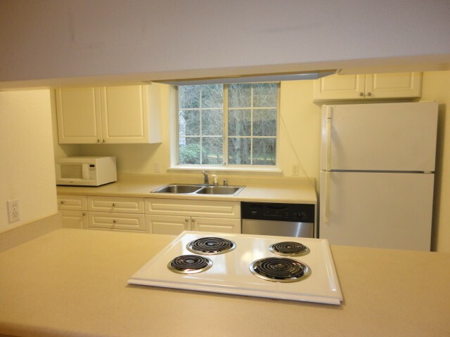 Property Photo: 23307 Cedar Wy R202 WA 98043