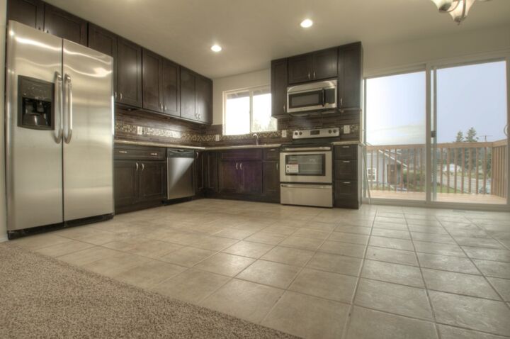 Property Photo:  302  Pacific Avenue S  WA 98047 