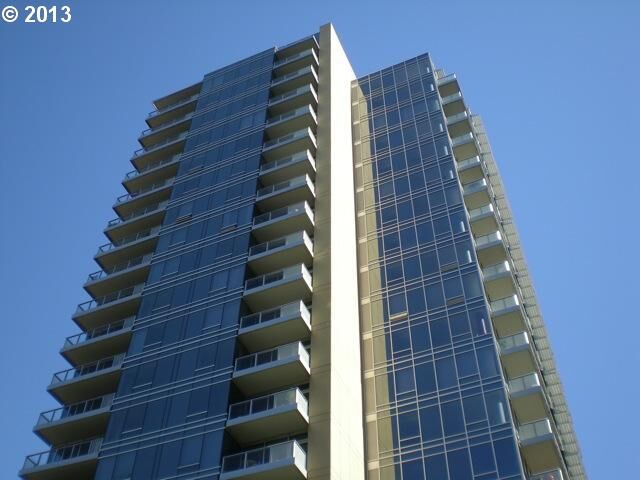 Property Photo:  3570 SW River Pkwy 1803  OR 97239 