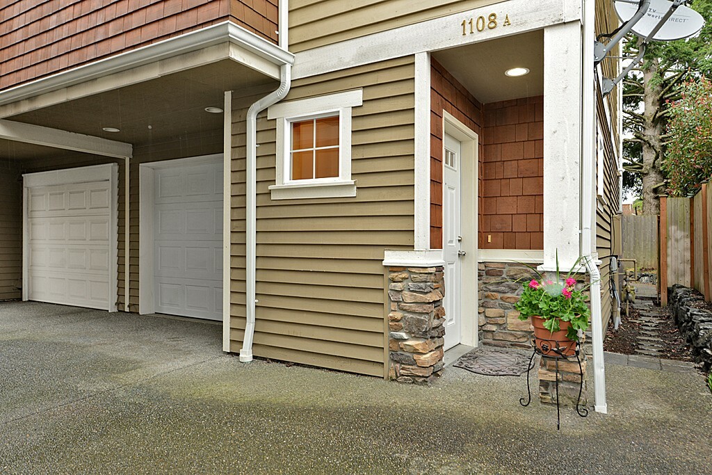 Property Photo:  1108 NW 56th St A  WA 98107 