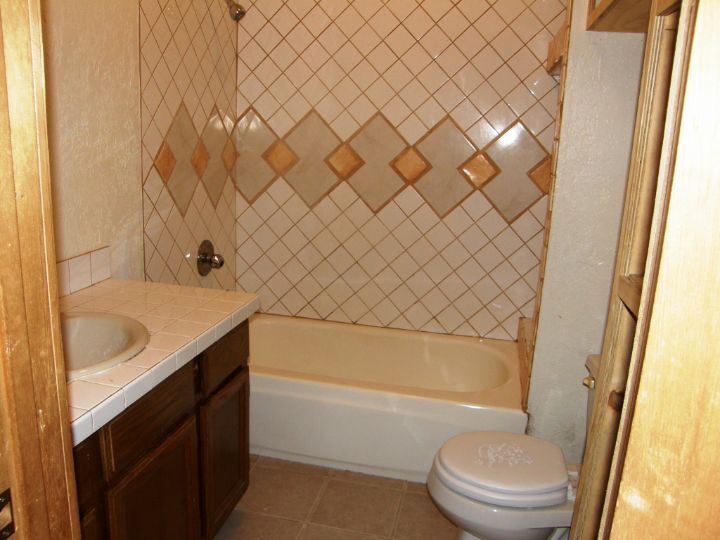 Property Photo:  504 W 2nd St  WA 98520 