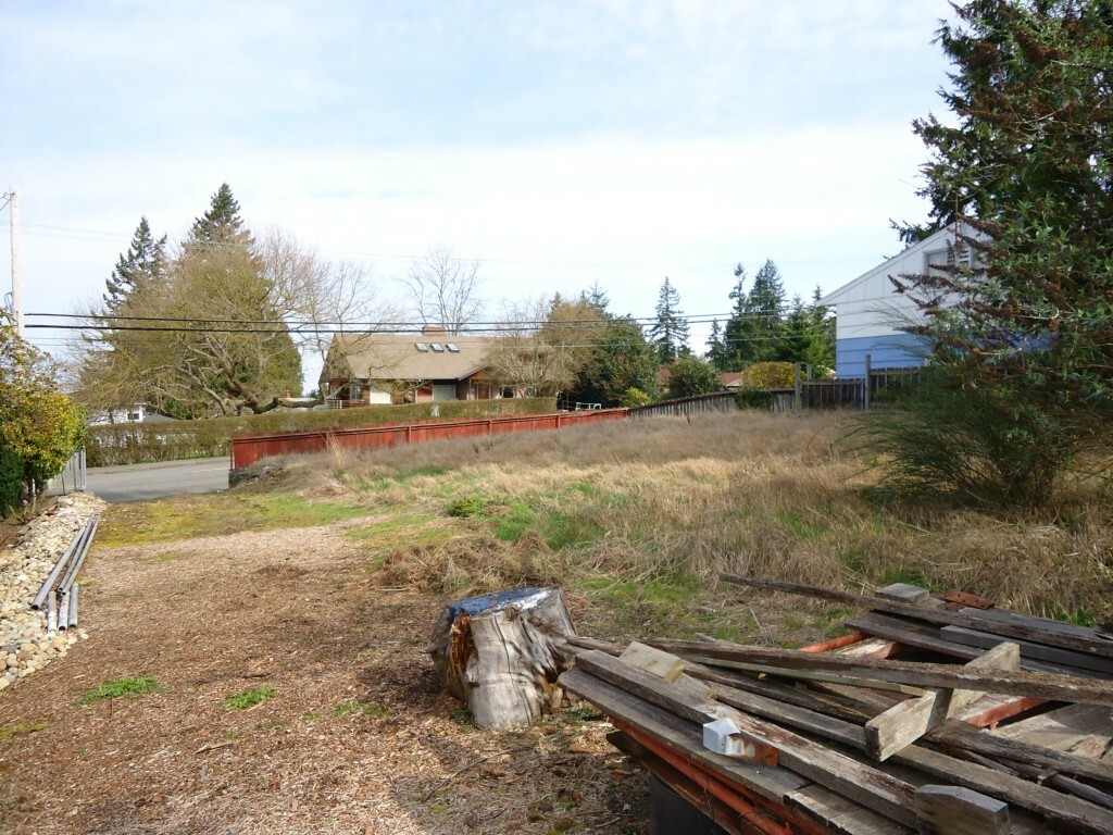 Property Photo:  0 Walnut  WA 98020 