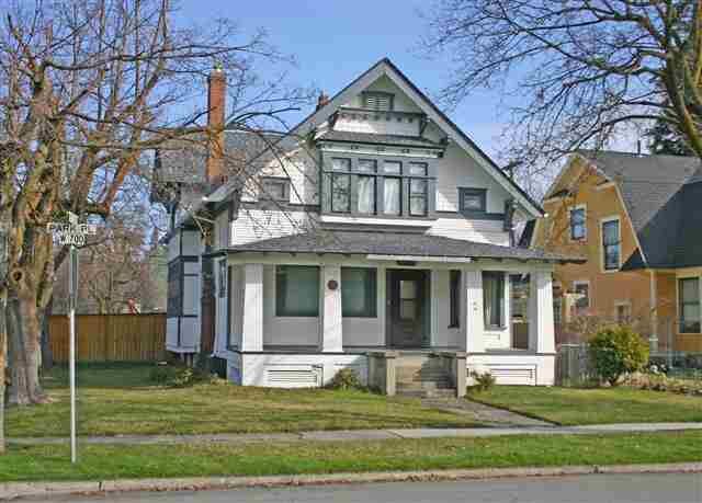 Property Photo:  738 W Park Pl  WA 99205 