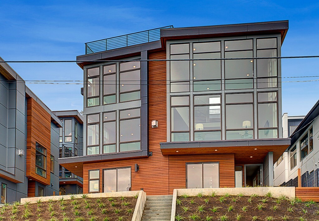 Property Photo: 2643 22nd Ave W WA 98199