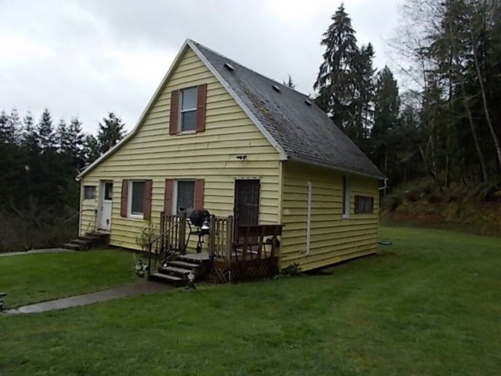 Property Photo:  653 Fall Creek Road  WA 98632 