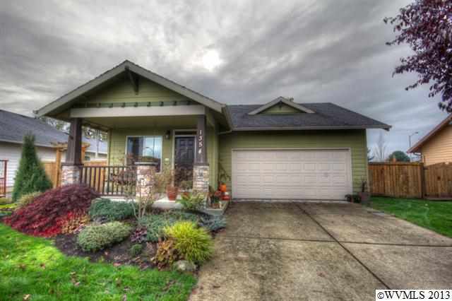 Property Photo:  1354  Arlington  OR 97071 