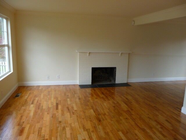 Property Photo:  4102 225th Place SW  WA 98043 