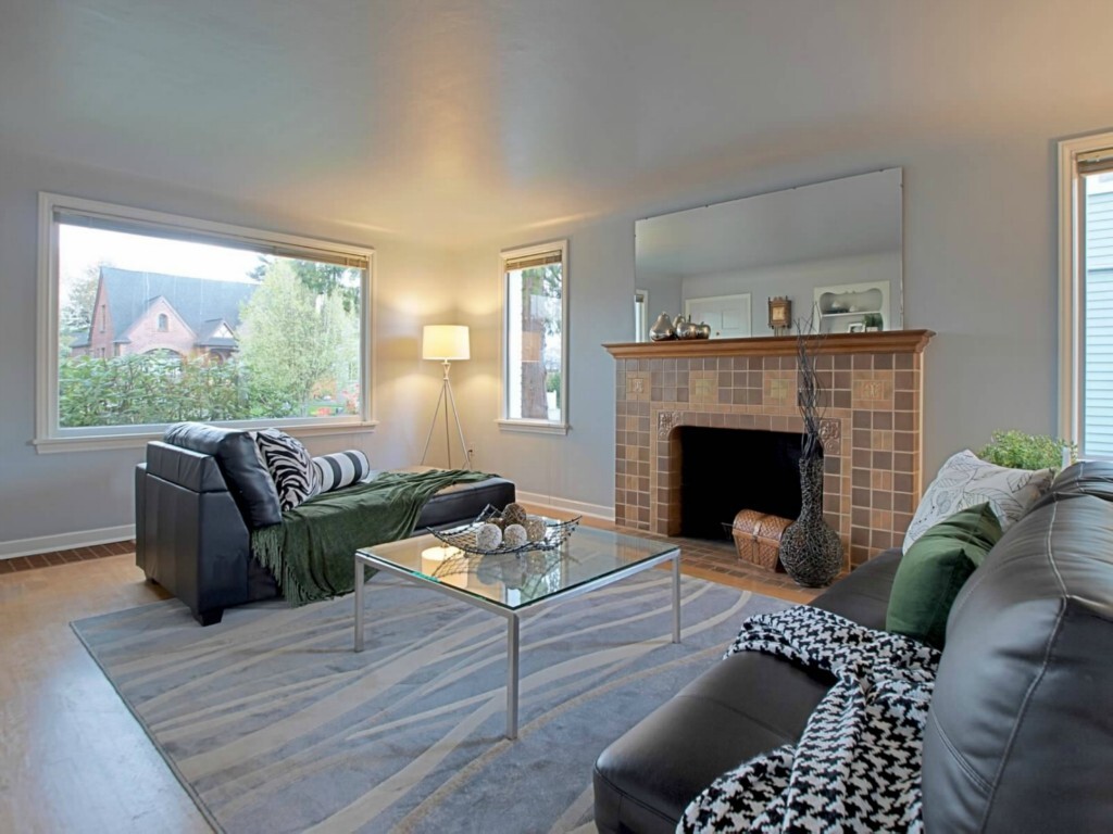 Property Photo: 7751 32 Nd Ave NW WA 98117