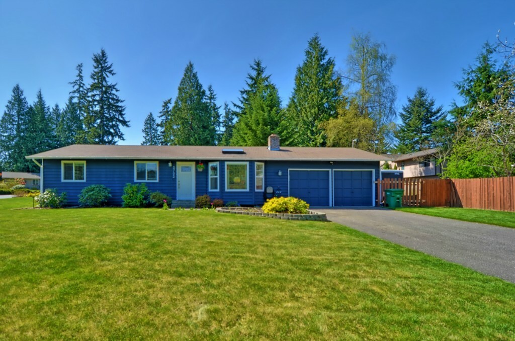 2702 175th St SE  Bothell WA 98012 photo