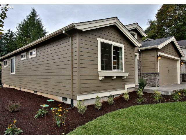 Property Photo:  2598 Debok Ct  OR 97068 