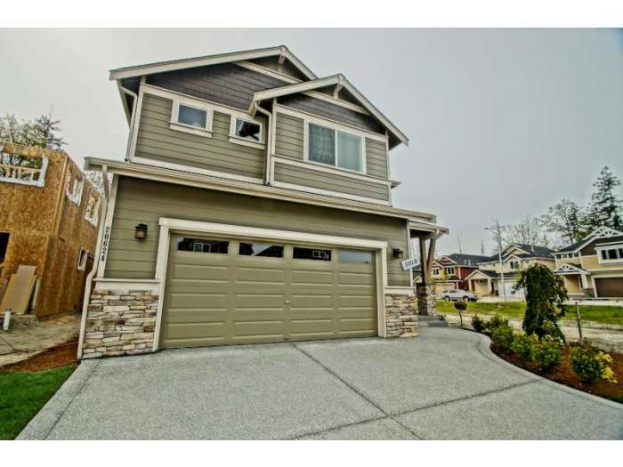 Property Photo: 20624 1st Ave W WA 98036