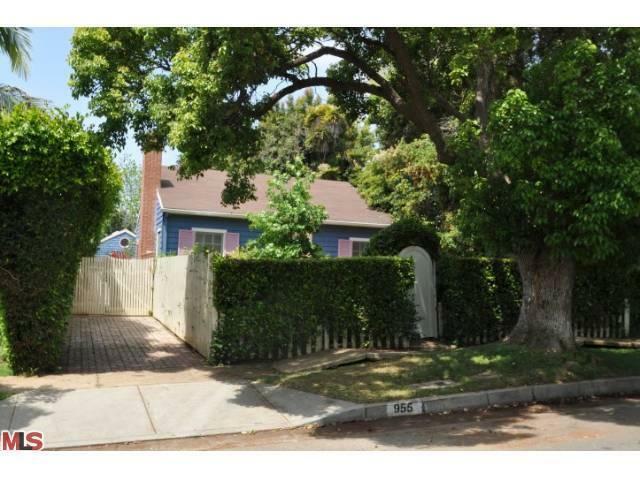 Property Photo:  955 Galloway St  CA 90272 