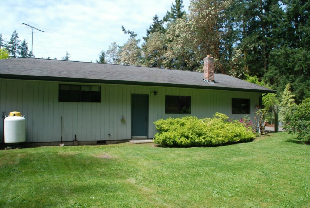 Property Photo:  401 Otto St  WA 98368 