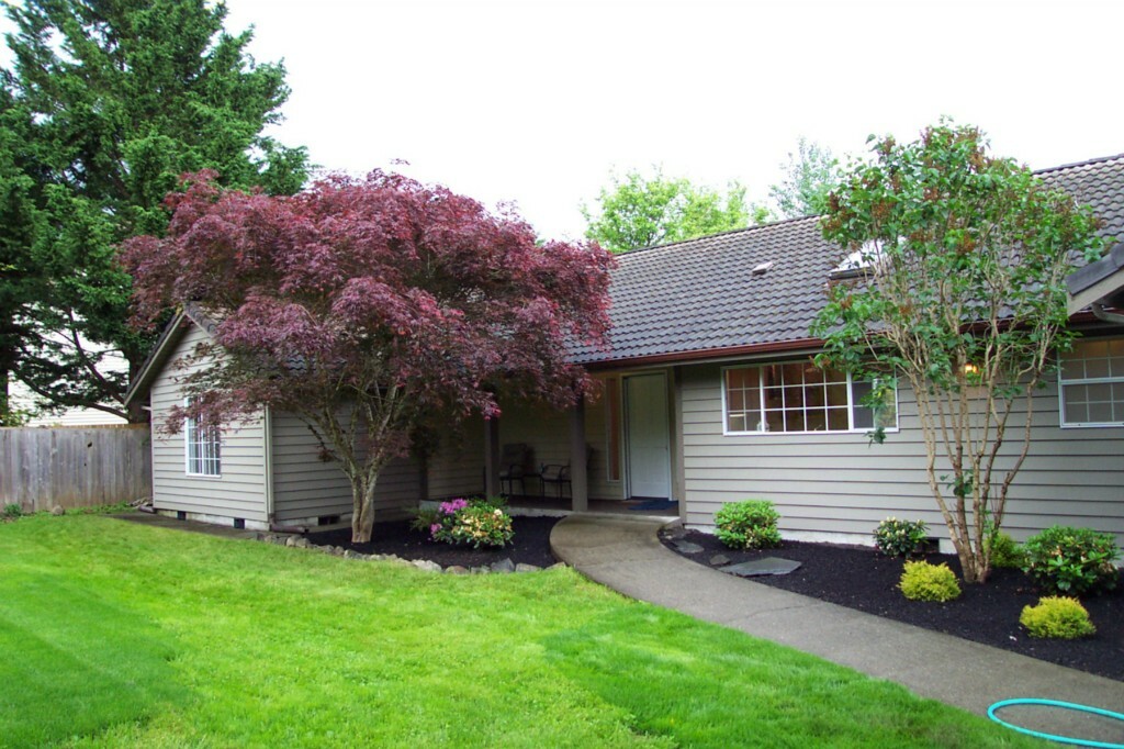 Property Photo:  2321 Buckingham Dr SE  WA 98501 