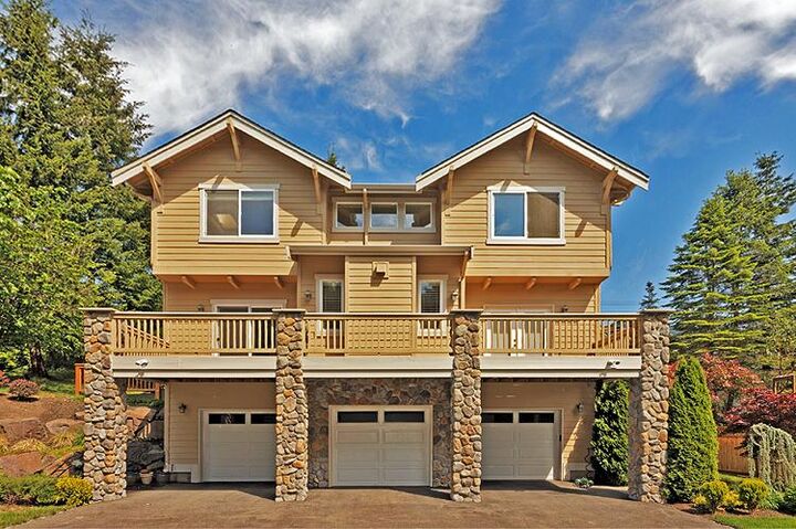 Property Photo:  13208 SE 49th St  WA 98006 