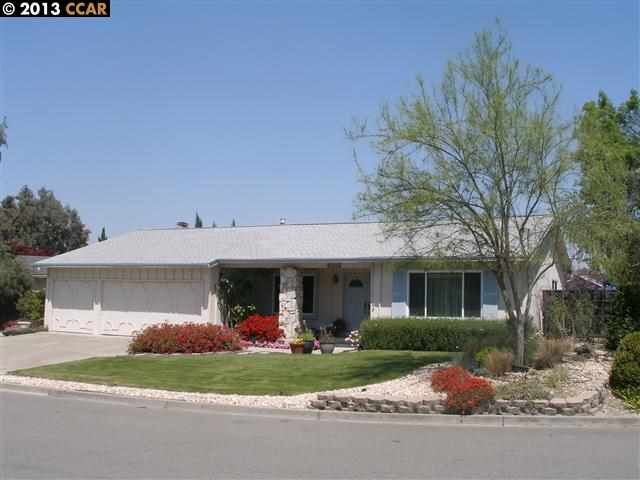 Property Photo:  1635 Saint David Dr  CA 94526-5321 